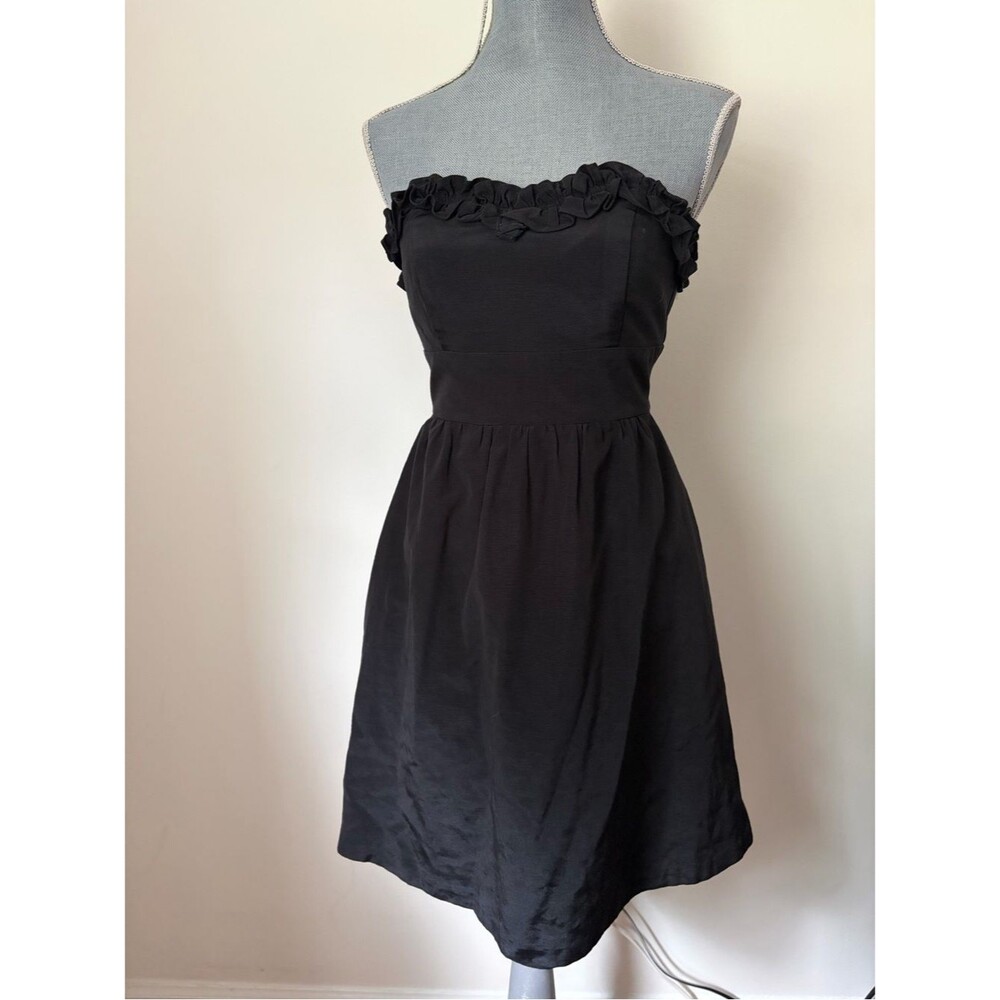 Vintage Strapless Black Ruffle A Line Sweetheart Gothic Formal Evening Dress